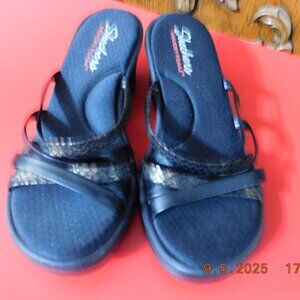 Sketchers Silver Multi Tone